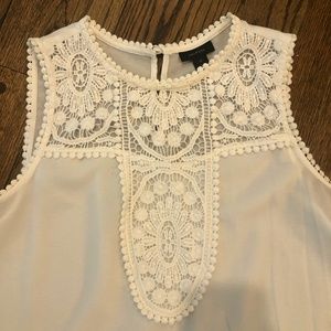 Halogen lace sleeveless tank